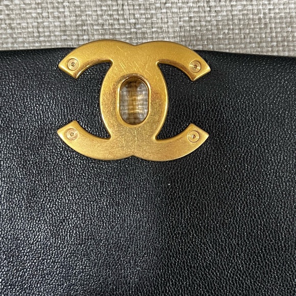 Chanel 19 goat large - Picture 4 of 7